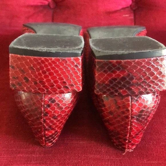 ‼️SOLD‼️L’INTERVALLE red snake skin flats, Size 6 US, Made in Spain. - Picture 8 of 13